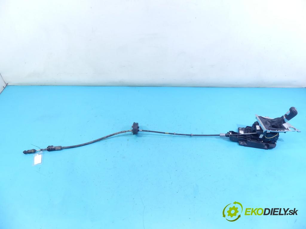 Saab 9-4X 3.0 V6 269KM automatic 198 kW 2997 cm3 5- Páka: Změny: stupeň,rýchlosť 20951250 (Rýchlostné páky / kulisy)