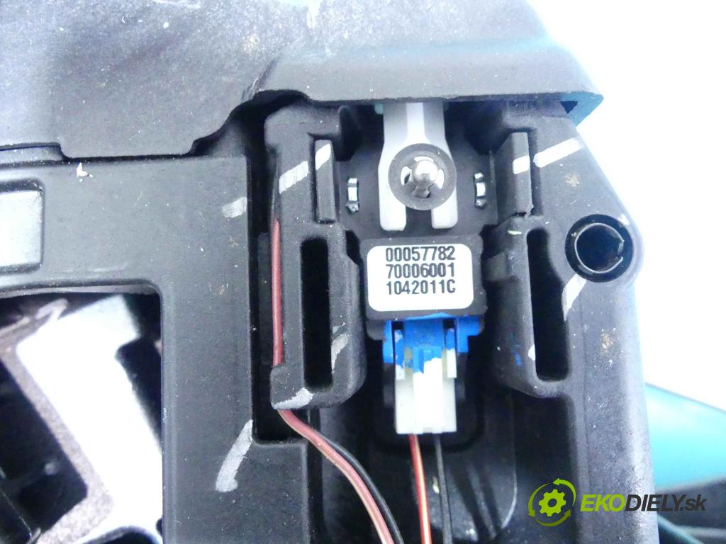 Saab 9-4X 3.0 V6 269KM automatic 198 kW 2997 cm3 5- Páka: Změny: stupeň,rýchlosť 20951250 (Rýchlostné páky / kulisy)