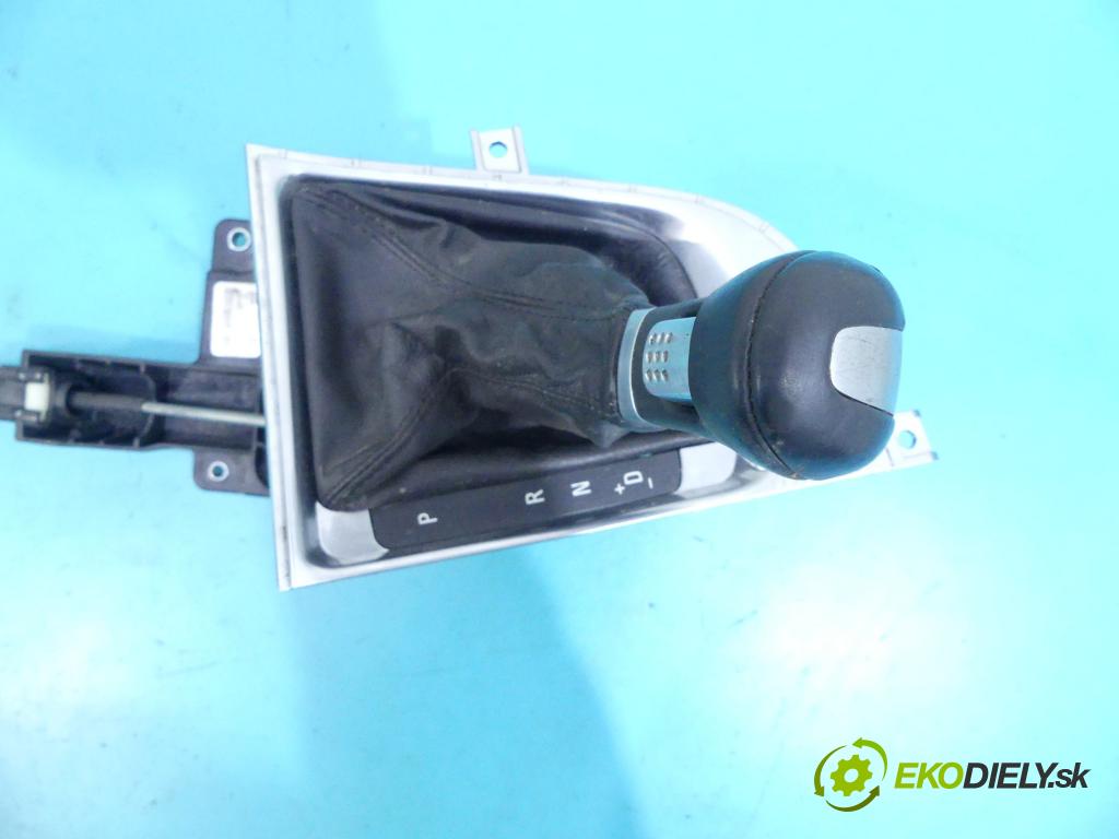 Saab 9-4X 3.0 V6 269KM automatic 198 kW 2997 cm3 5- Páka: Změny: stupeň,rýchlosť 20951250 (Rýchlostné páky / kulisy)