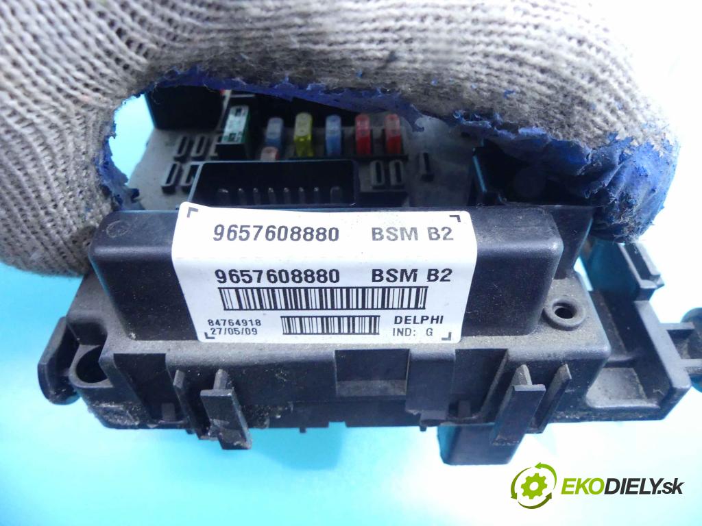 Peugeot 206 1.1 60 HP manual 44 kW 1124 cm3 3- modul riadiaca jednotka 9657608880 (Ostatné)