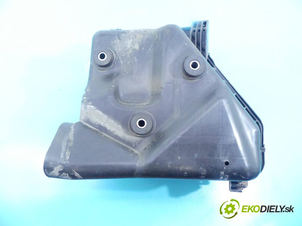 Toyota Verso 2009-2018 2.0 D4D 126 hp manual 93 kW 1998 cm3 5- obal filtra vzduchu  (Kryty filtrů)