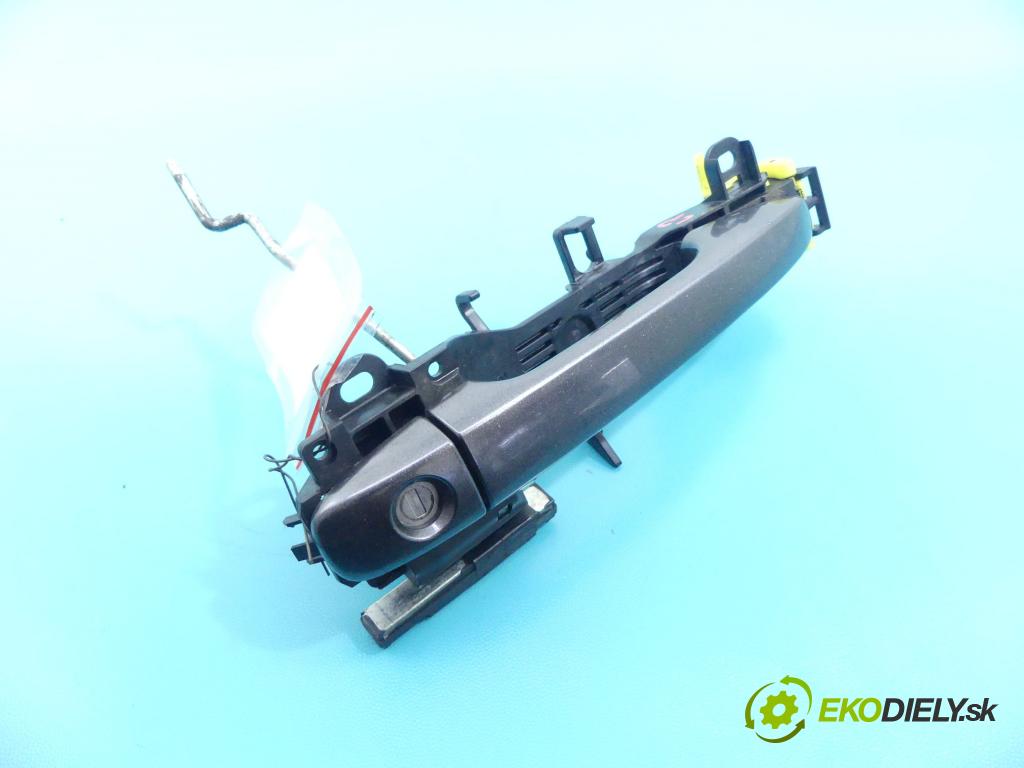 Toyota Verso 2009-2018 2.0 D4D 126 HP manual 93 kW 1998 cm3 5- rukoväť predné ľavé mimo:  (Vonkajšie predné ľavé)