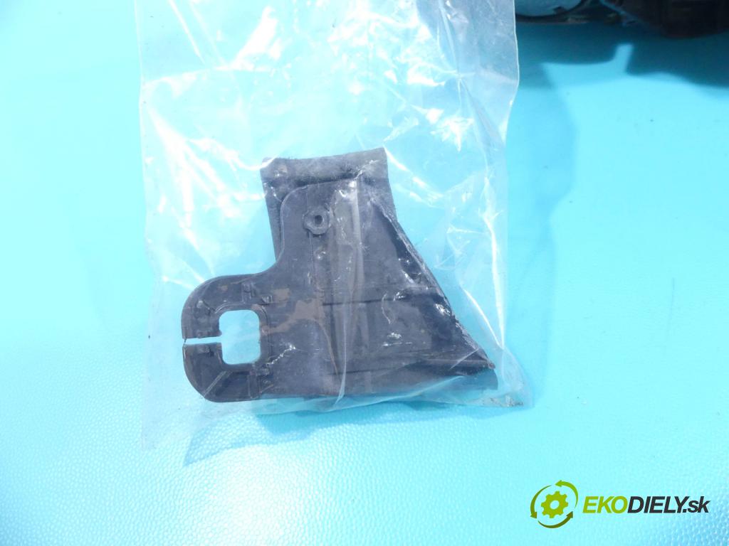 Ford C-max II 2010-2019 1.5 tdci 95 HP manual 70 kW 1499 cm3 5- Reflektor: pravý F1CB-13W029-AB (Pravé)