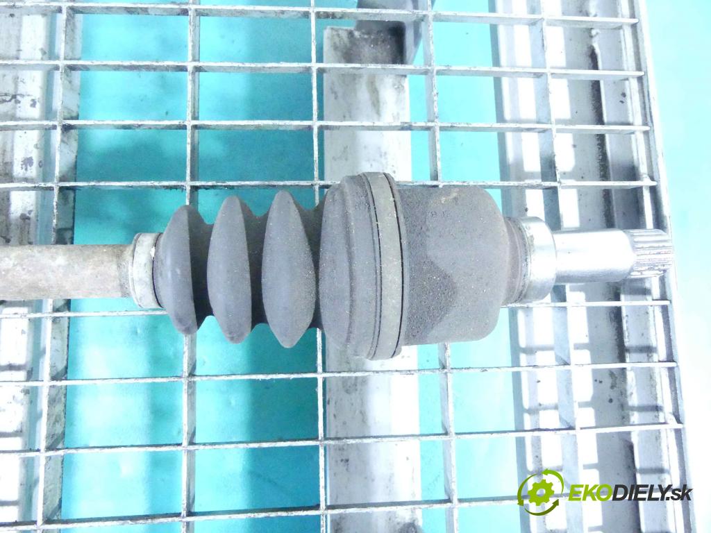 Citroen C3 2002-2009 1.4b: 73 HP manual 54 kW 1360 cm3 5- poloos ľavé  (Poloosy)