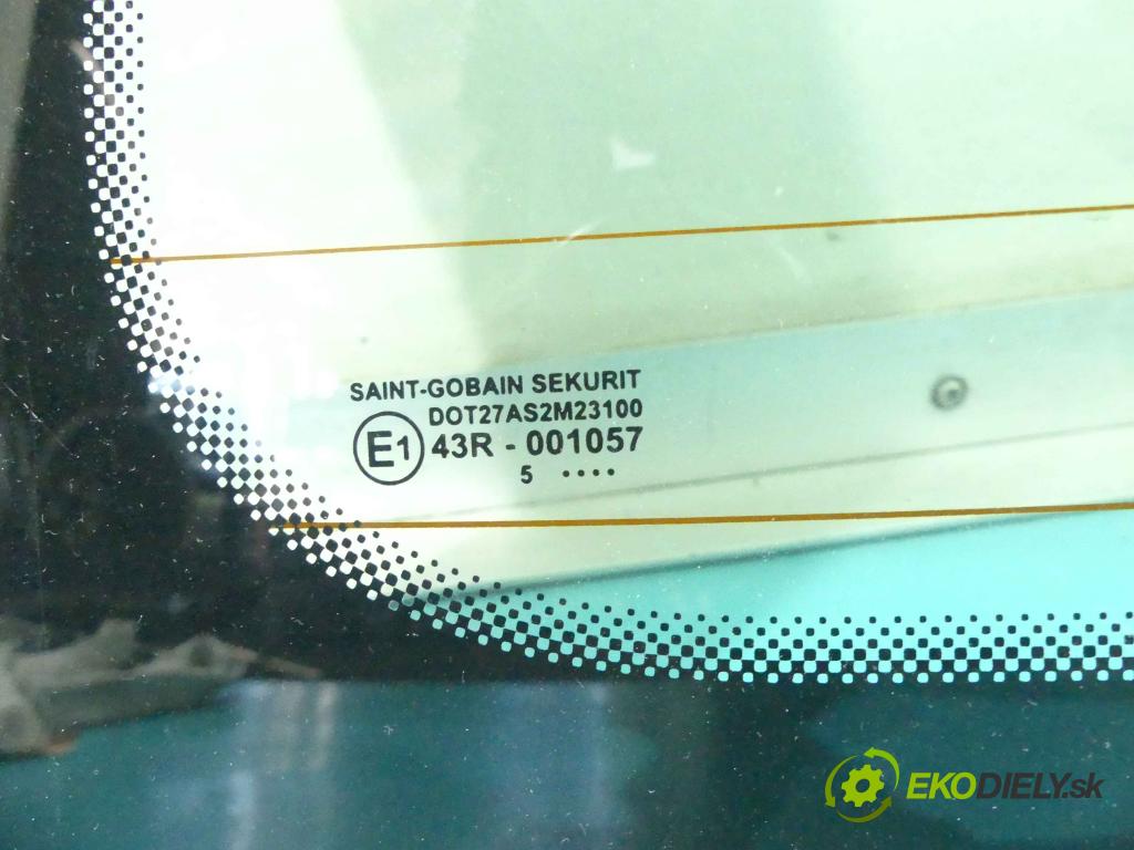 Ford Focus C-Max 1.8 16v 120 hp manual 88 kW 1798 cm3 5- sklo zadní  (Okna zadní)