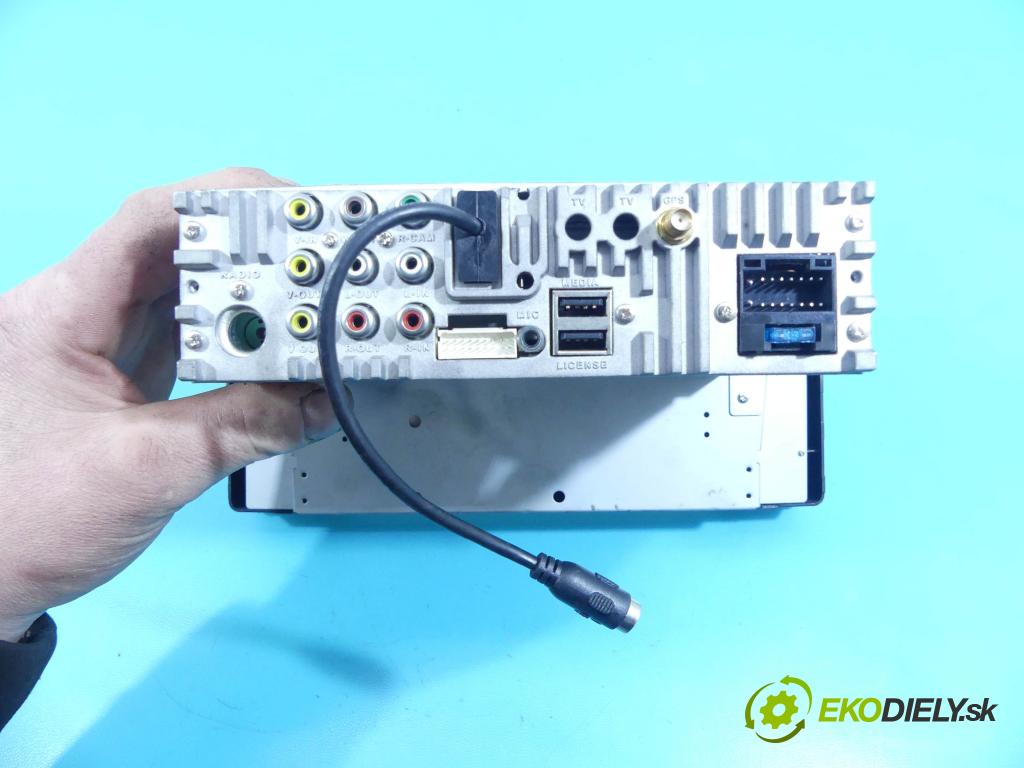 Bmw X5 E53 1999-2006 3.0d 184hp automatic 135 kW 2926 cm3 5- Radio JQE1706A71