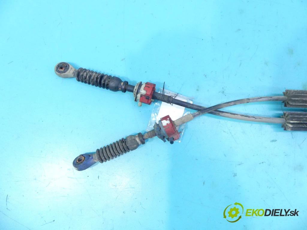 Renault Megane II 2003-2008 1.4 16v 98 HP manual 72 kW 1390 cm3 5- Páka: Změny: stupeň,rýchlosť 8200396768 (Rýchlostné páky / kulisy)