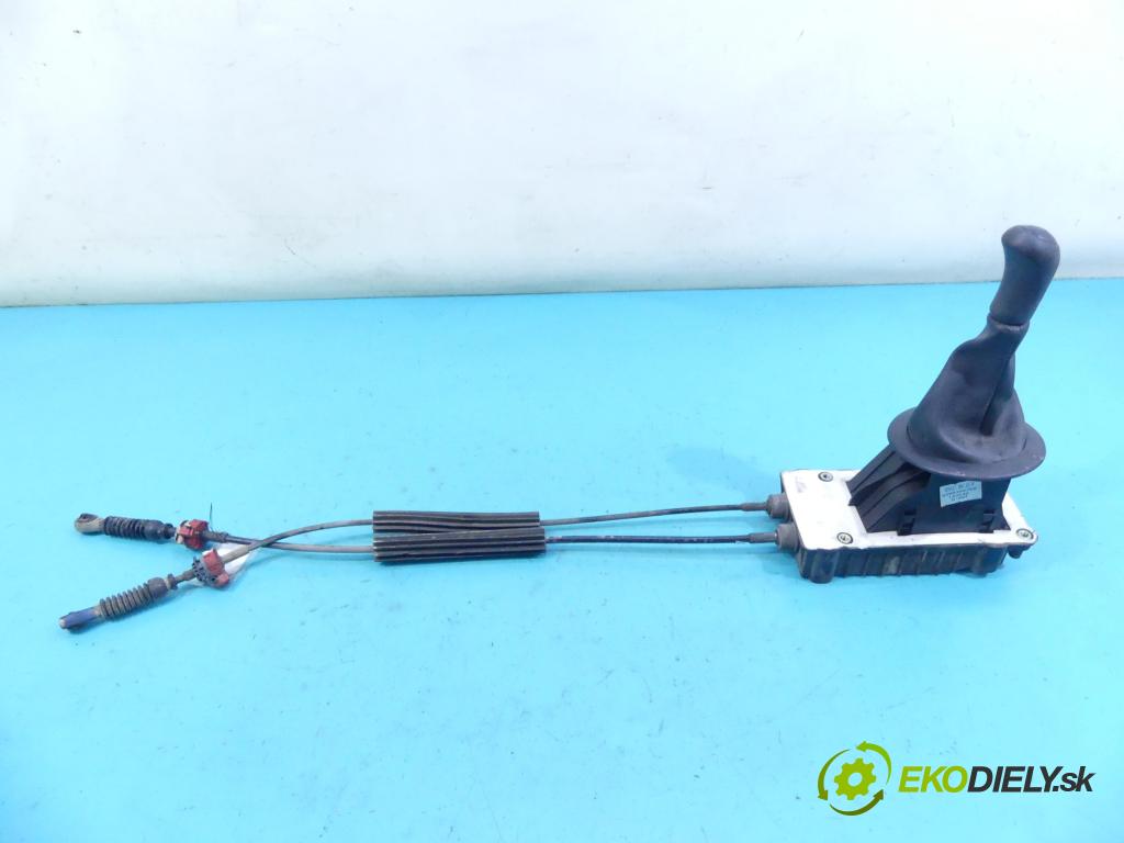 Renault Megane II 2003-2008 1.4 16v 98 HP manual 72 kW 1390 cm3 5- Páka: Změny: stupeň,rýchlosť 8200396768 (Rýchlostné páky / kulisy)