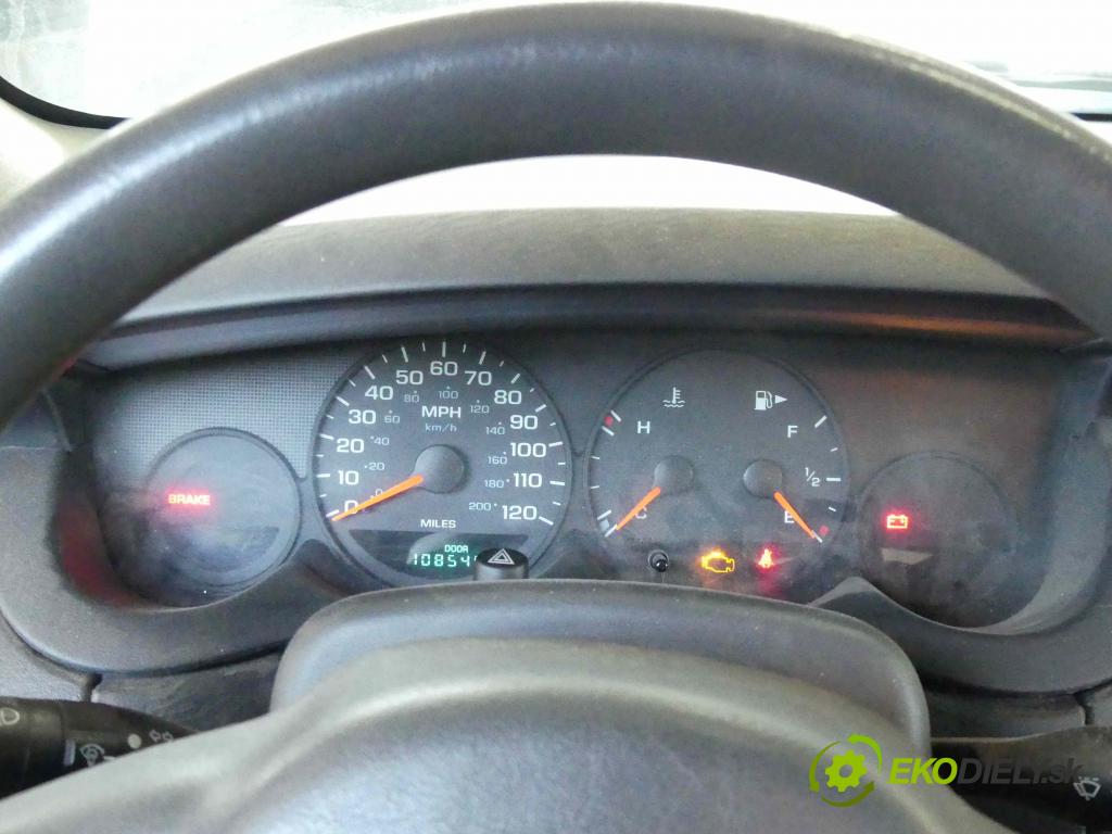 Dodge Neon 2.0 16v 133 HP manual 98 kW 1996 cm3 5- prístrojovka/ budíky P04671805AL (Prístrojové dosky, displeje)