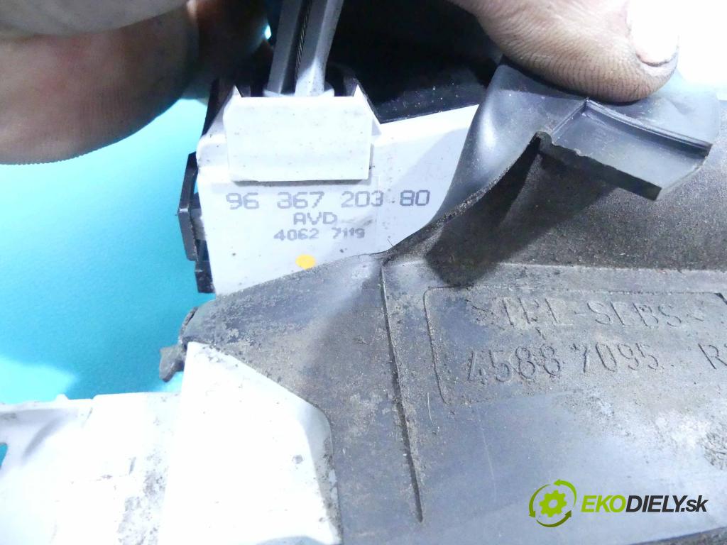 Citroen C4 2004-2011 1.6 16v 120 hp manual 88 kW 1598 cm3 3- zámek přední pravý 9636720380