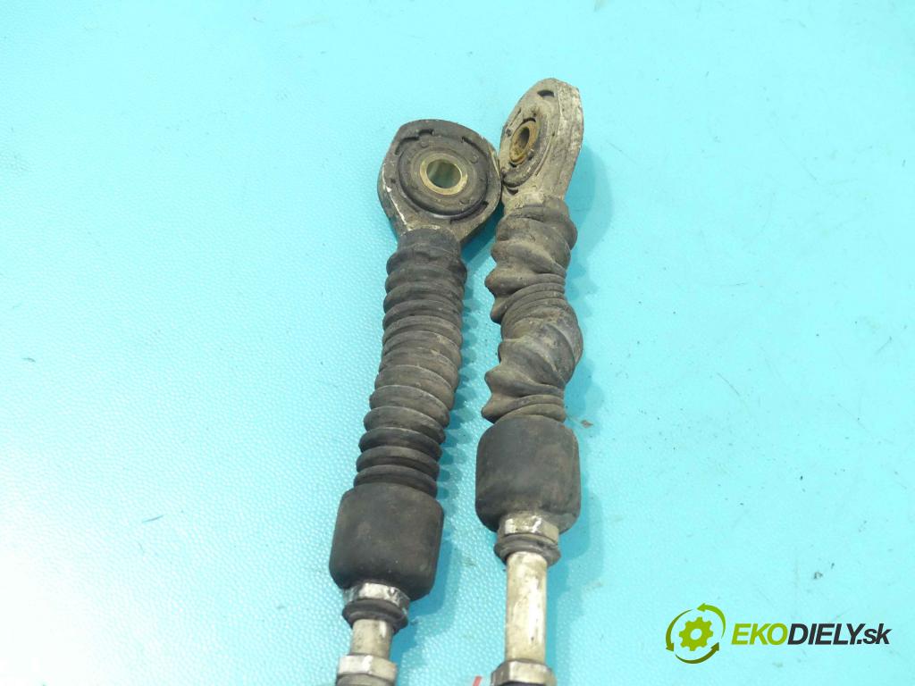 Toyota Matrix 1.8 vvti 129 HP manual 95 kW 1794 cm3 5- Páka: Změny: stupeň,rýchlosť  (Rýchlostné páky / kulisy)