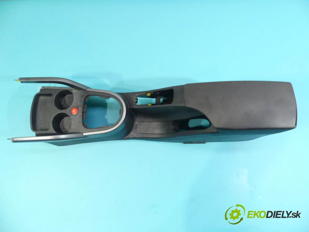 Seat Altea 1.6 SR 102 HP manual 75 kW 1595 cm3 5- operadlo 5P0864251B (Lakťové opierky)