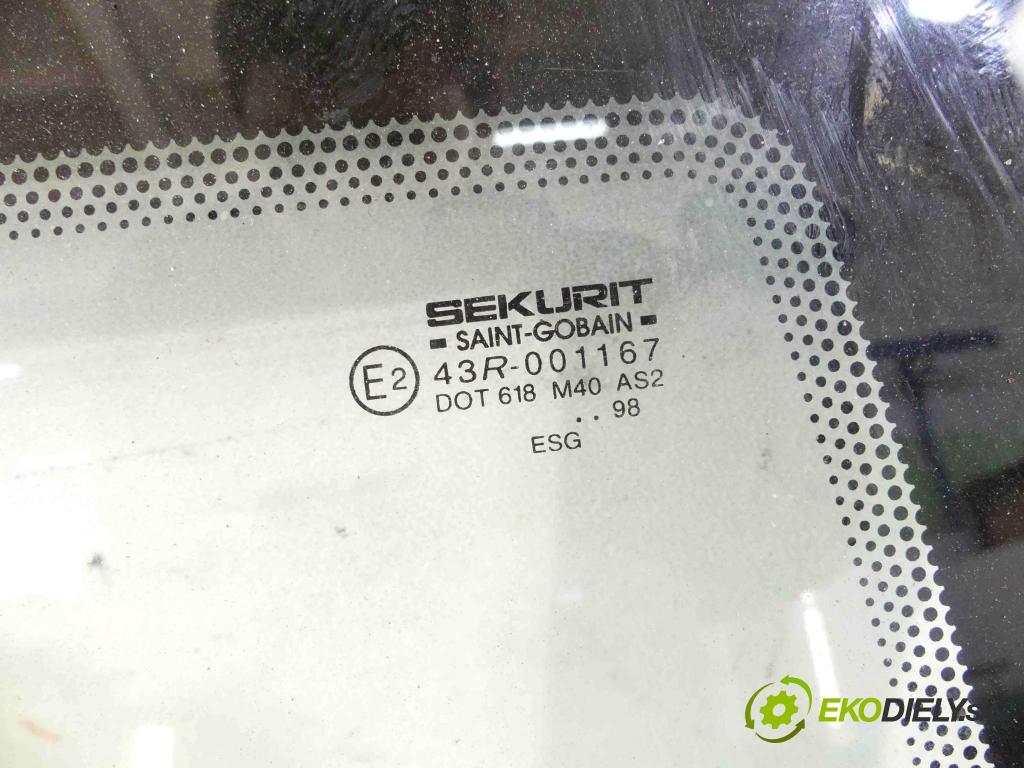 Polonez Caro/atu 1.6 84KM manual 62 kW 1598 cm3 4- sklo zadní  (Okna zadní)