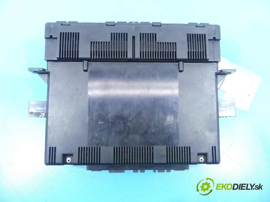 Audi A8 D2 1994-2002 2.8 V6 193 HP manual 142 kW 2771 cm3 4- panel kúrenia 4D0820043C
