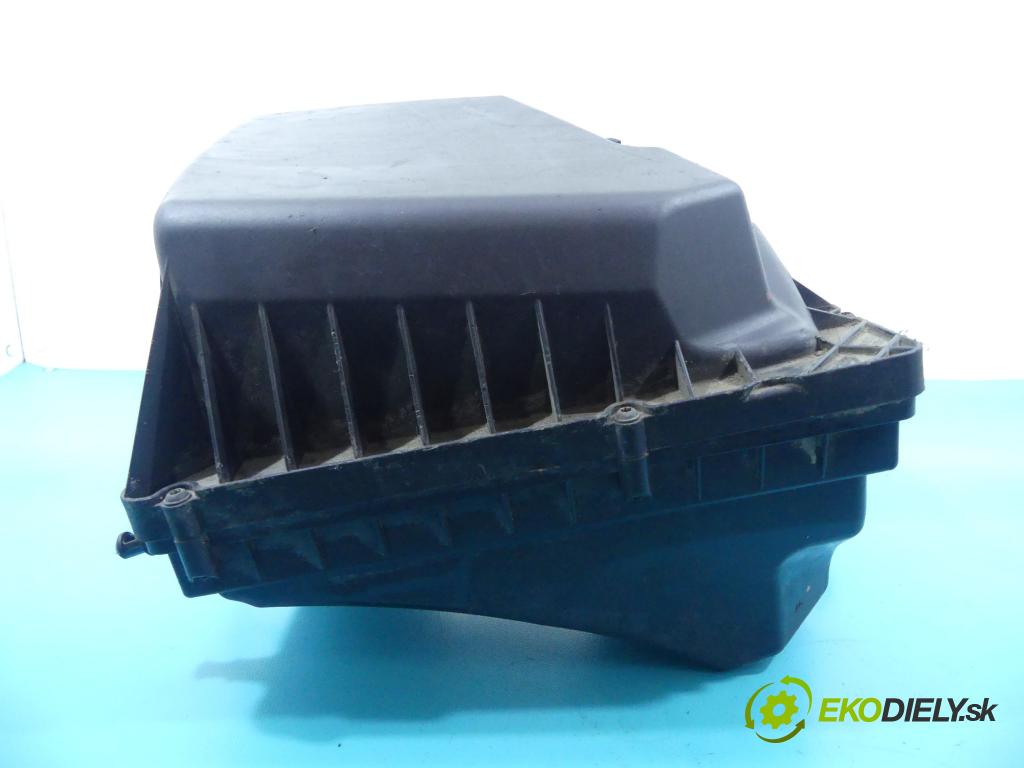 Opel Zafira B 2005-2014 150 hp manual 110 kW 2198 cm3 5- obal filtra vzduchu 4613885937 (Kryty filtrů)