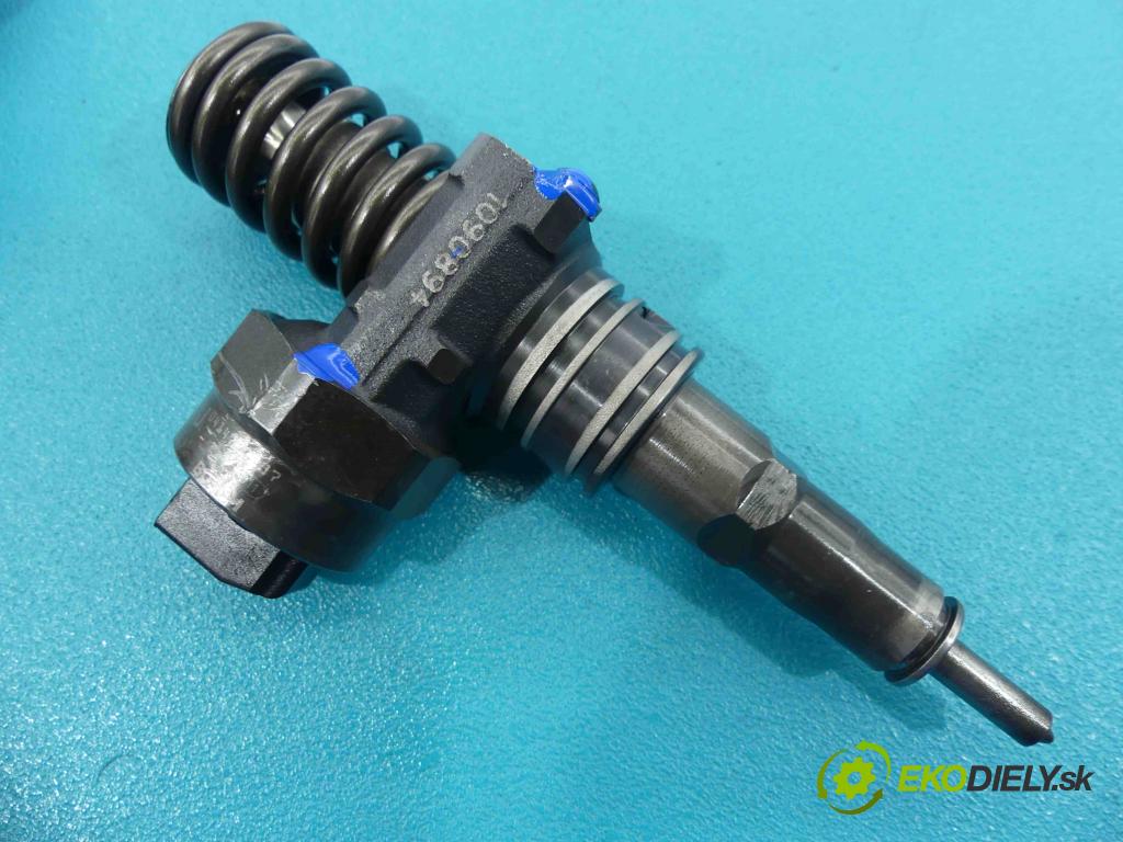 Vw Bora 1.9 tdi 116 HP manual 85 kW 1896 cm3 5- vstrekovacie čerpadlo 0414720007 (Vstrekovače)
