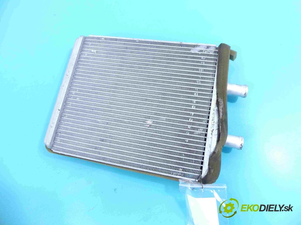 Iveco Daily IV 2006-2011 2.3 HPI 116 HP manual 85 kW 2287 cm3 5- radiator B837 (Radiátory kúrenia)