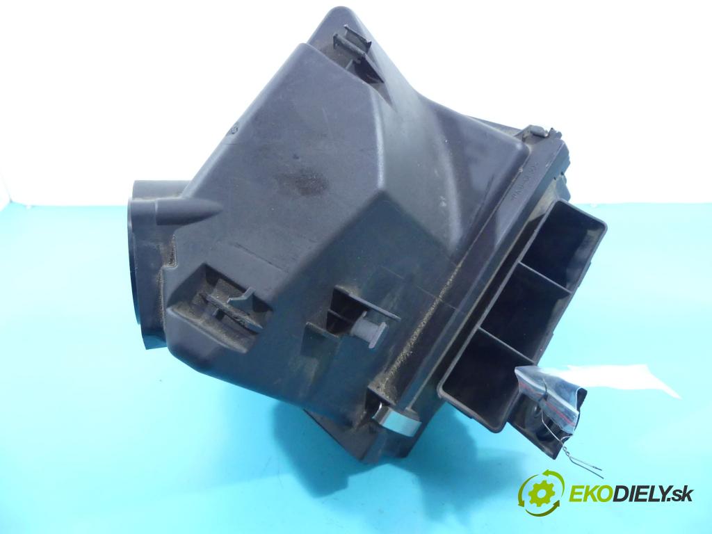 Vw Passat B5 1995-2005 2.0 8v 116 hp manual 85 kW 1984 cm3 4- obal filtra vzduchu 3B0133837D (Kryty filtrů)