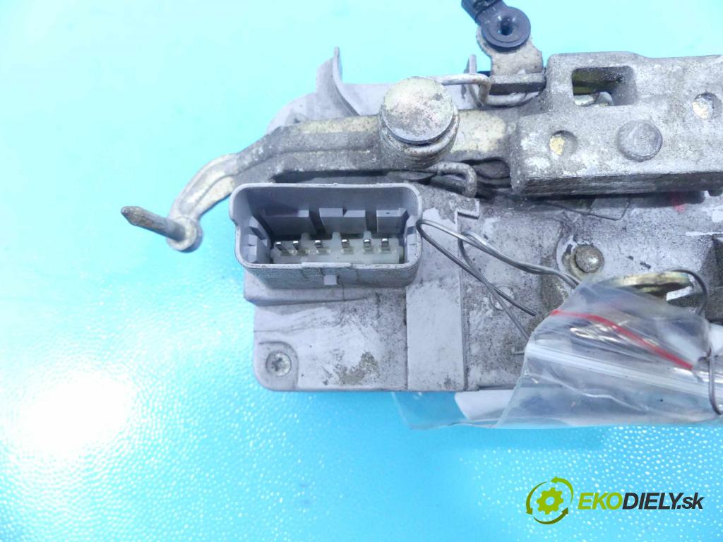 Fiat Ulysse II 2002-2010 2.0 jtd 109 hp manual 80 kW 1997 cm3 5- zámek přední levý