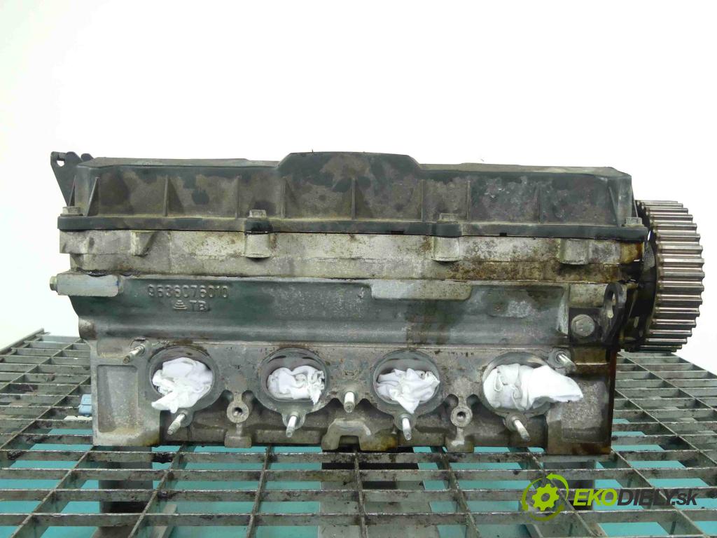 Peugeot 206 1.6 16v 109 HP manual 80 kW 1587 cm3 5- Hlava: motora NFU