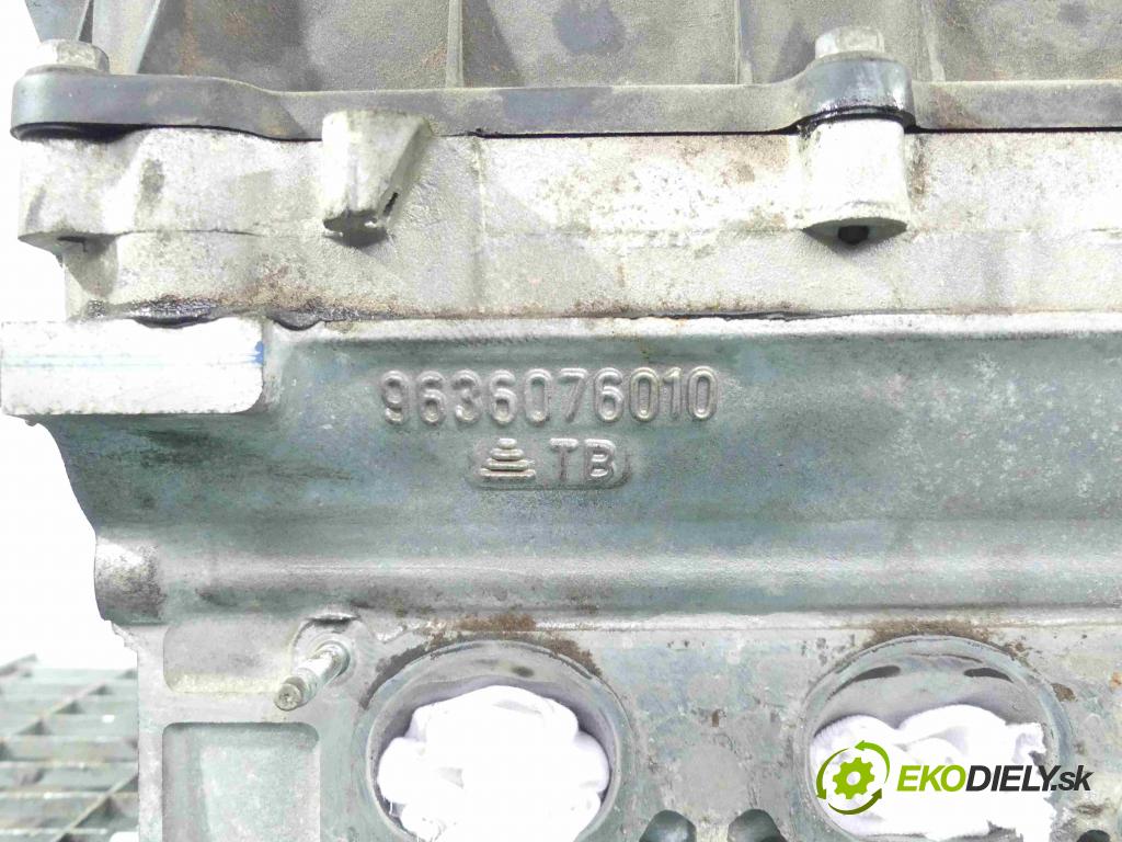 Peugeot 206 1.6 16v 109 HP manual 80 kW 1587 cm3 5- Hlava: motora NFU