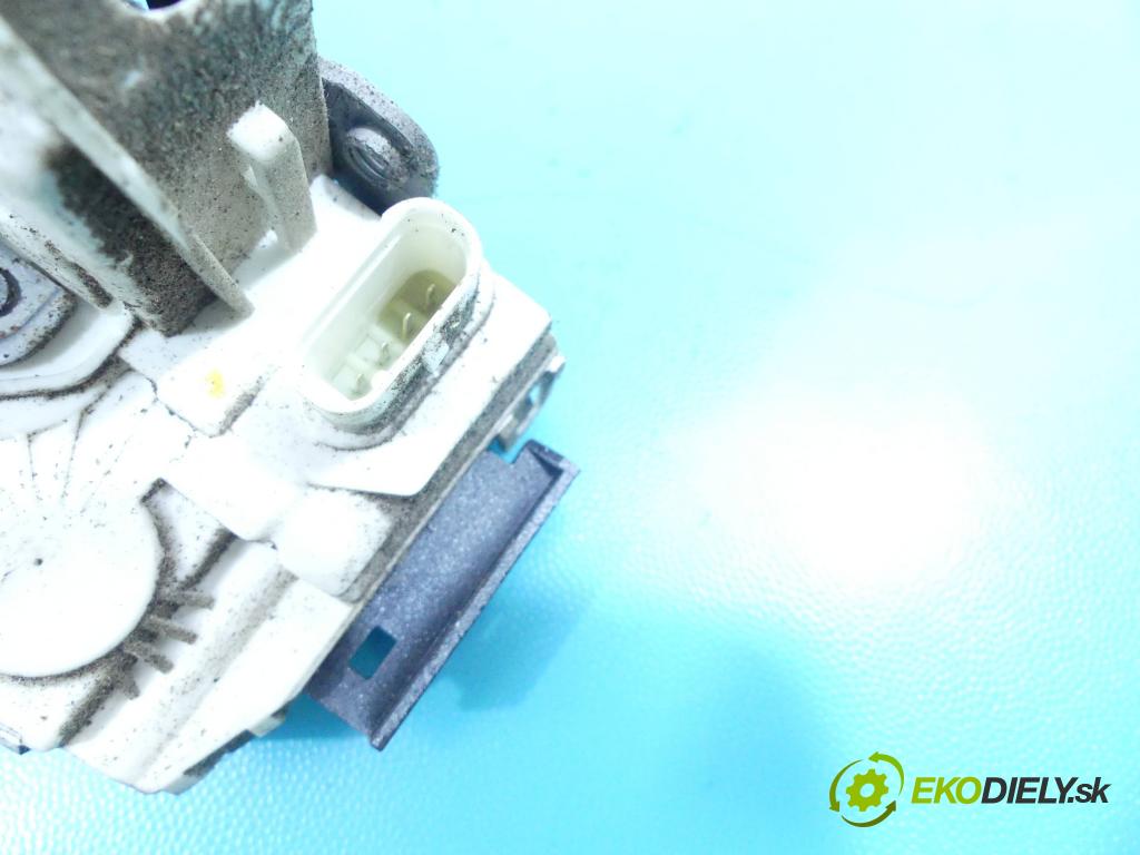 Vw Crafter 2006-2016 2.5 tdi 109 hp manual 80 kW 2461 cm3 5- zámek zadní levý