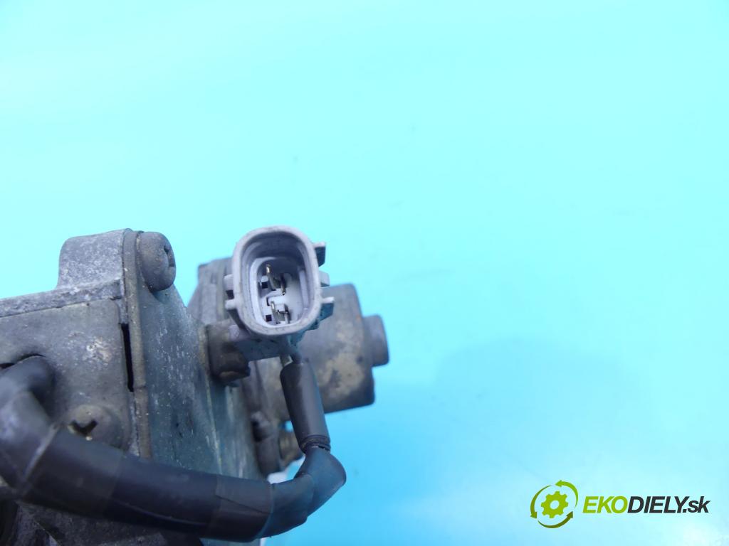 Toyota Land Cruiser 120 2002-2010 3.0 D4D 163 hp automatic 120 kW 2982 cm3 5- škrticí klapka 26100-30030 (Škrticí klapky)