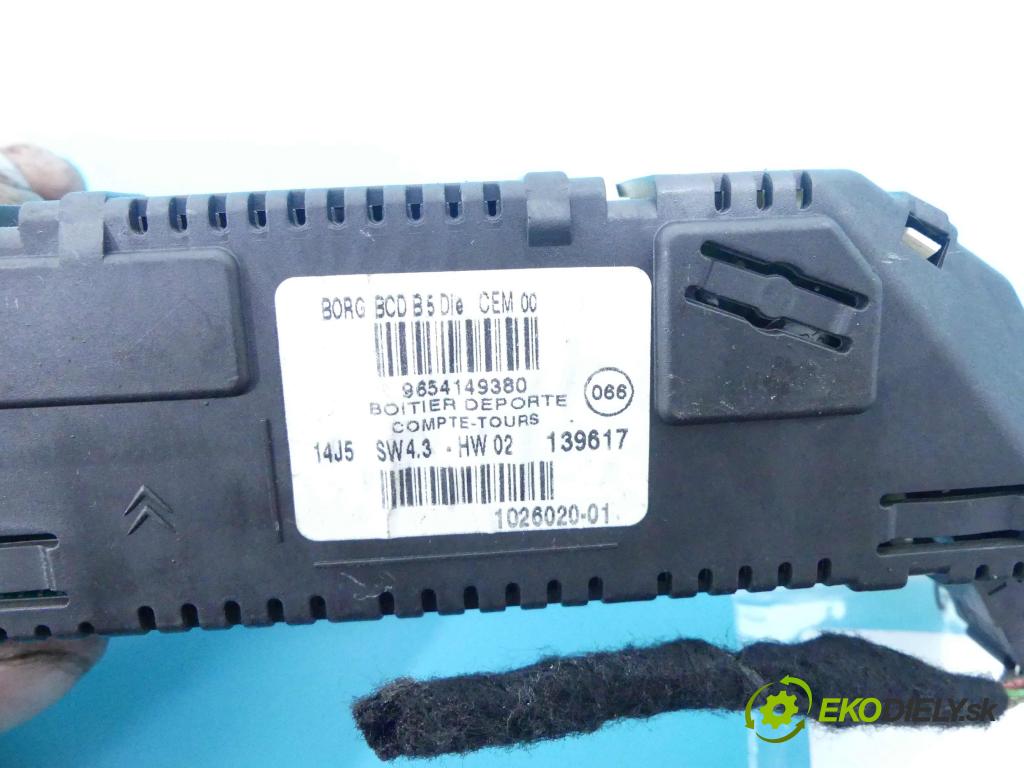 Citroen C4 2004-2011 2.0 hdi 136 HP manual 100 kW 1997 cm3 3- Zobrazit: 9654149380 (Prístrojové dosky, displeje)
