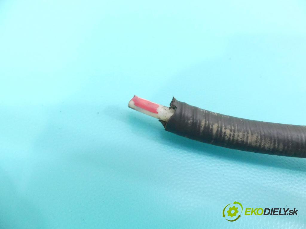 Ford Focus C-Max 1.8 16v 125 HP manual 92 kW 1798 cm3 5- Brzda manuál: 3M51-2598-DC (Ručné brzdy)