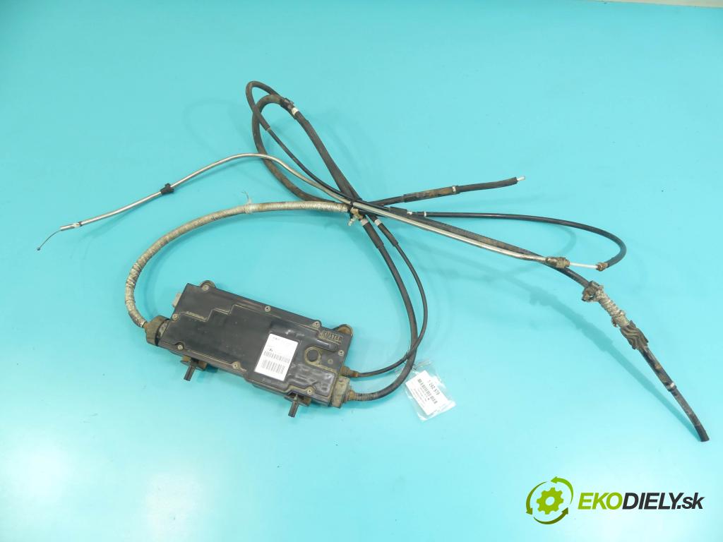 Ford Focus C-Max 1.8 16v 125 HP manual 92 kW 1798 cm3 5- Brzda manuál: 3M51-2598-DC (Ručné brzdy)