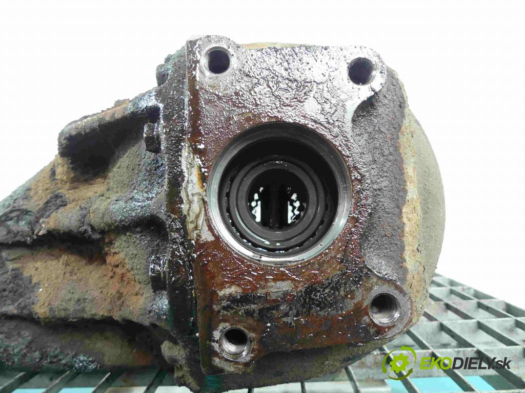 Opel Campo 1991-2001 3.1 td 109 HP manual 80 kW 3059 cm3 3- Most: predný