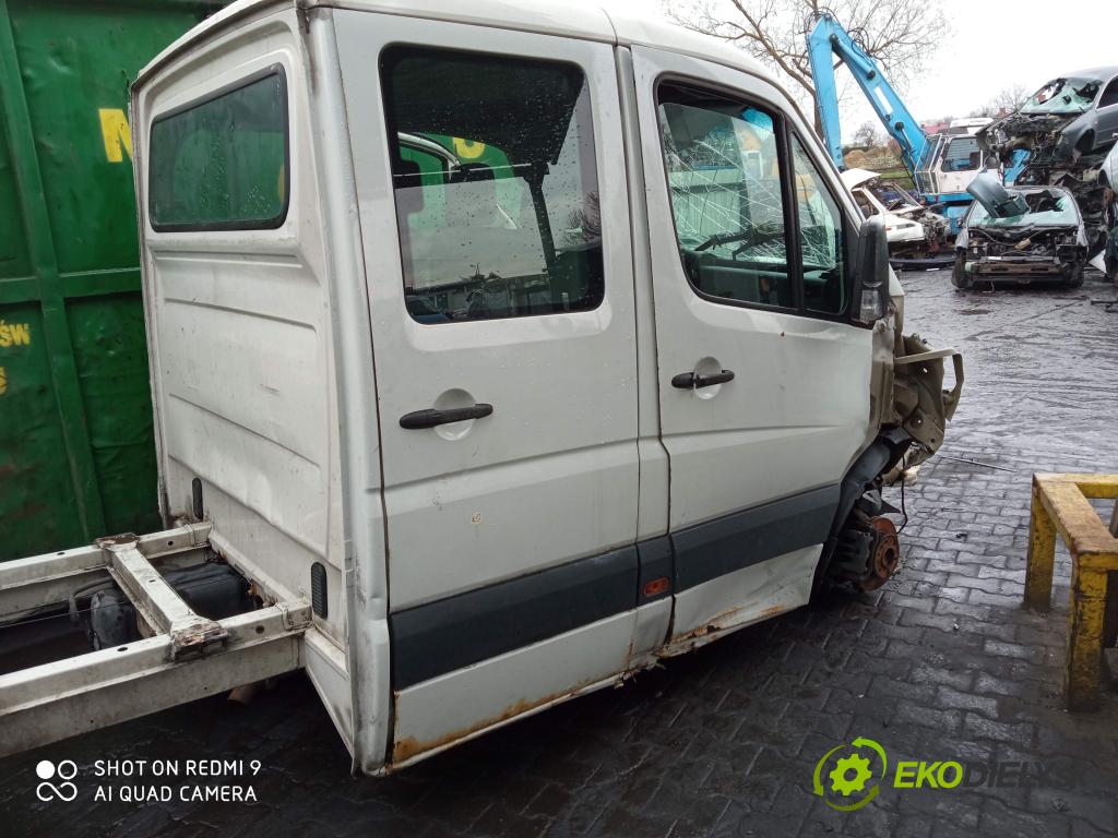 Vw Crafter 2006-2016 2.5 tdi 109 hp manual 80 kW 2461 cm3 5- sklo zadní  (Okna zadní)