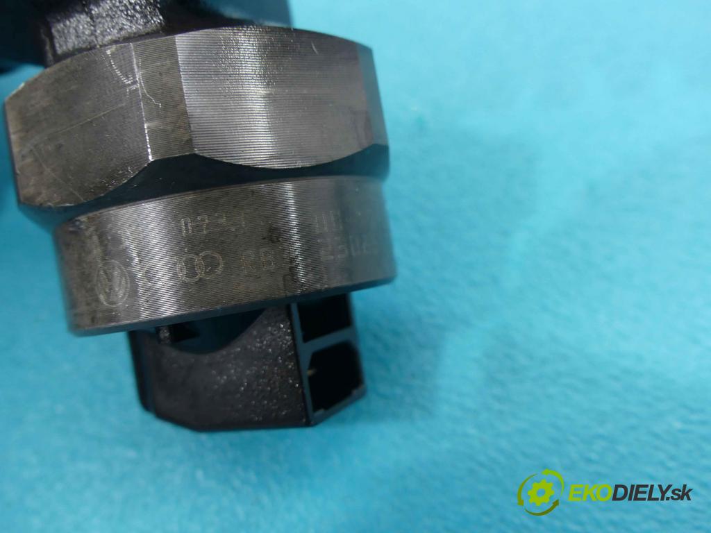 Vw Golf IV 1997-2003 1.9 tdi 116 HP manual 85 kW 1896 cm3 5- vstrekovacie čerpadlo 0414720007 (Vstrekovače)