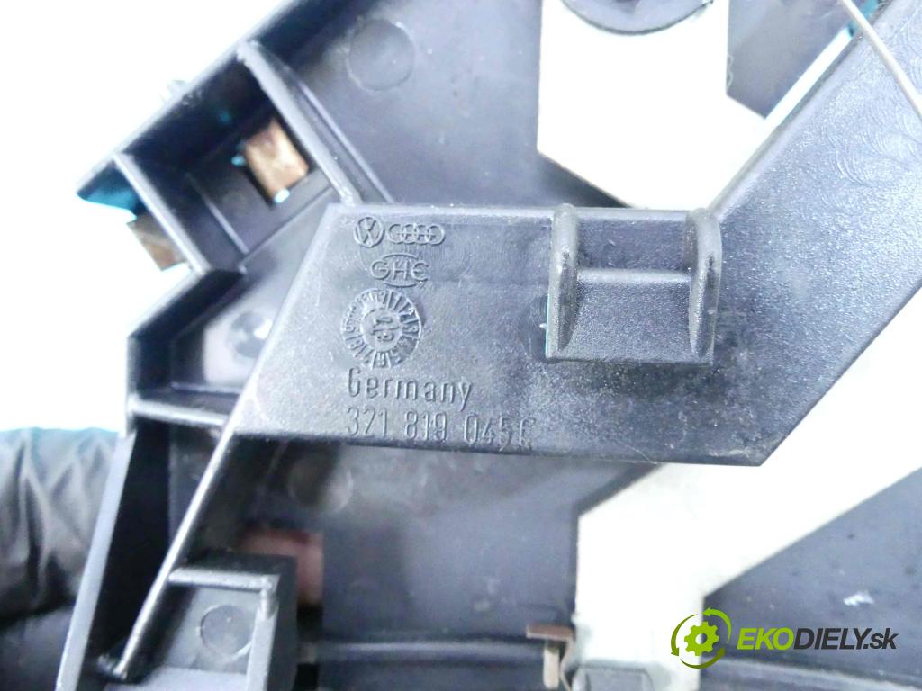 Vw Passat B2 1981-1988 1.6 karburátor: 101 HP manual 74 kW 1595 cm3 3- panel kúrenia 321819045C