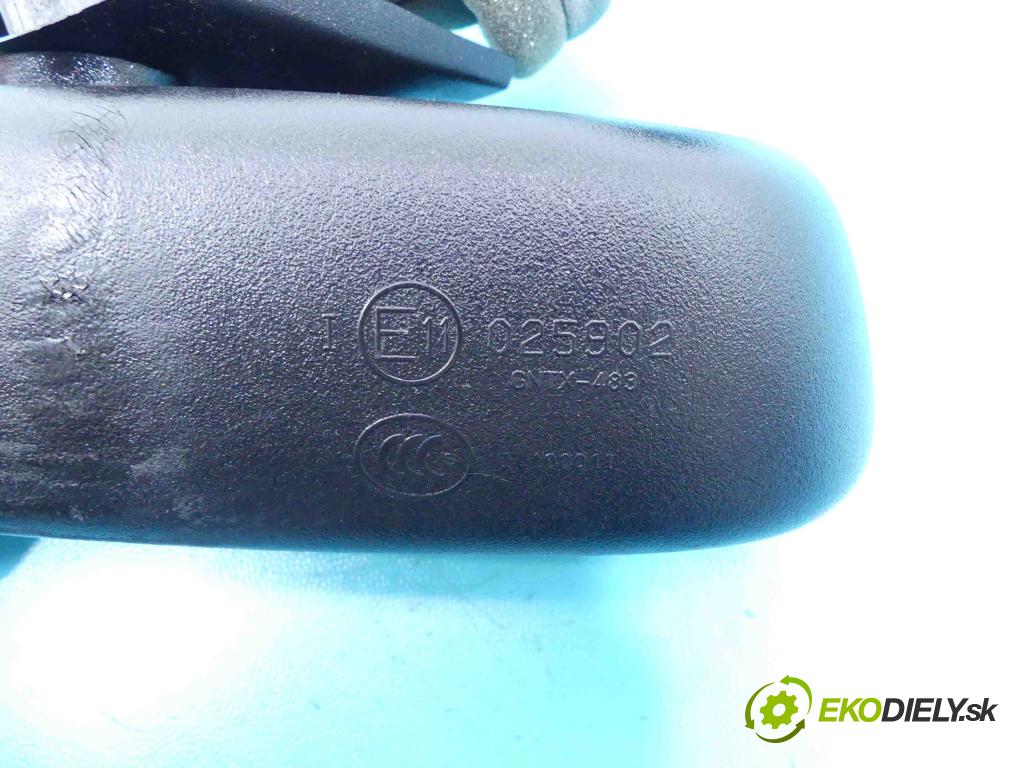 Mercedes C W204 2007-2014 3.0 cdi V6 224 hp automatic 165 kW 2987 cm3 4- zpětné zrcátko vnitřní  (Světla vnitřní)