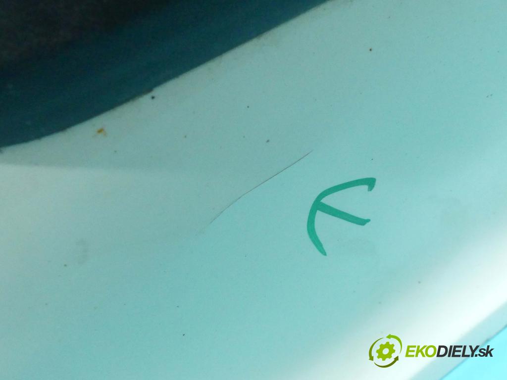 Skoda Yeti 2009-2012 2.0 tdi 4X4 140 HP manual 103 kW 1968 cm3 5- dvere zadné pravé  (Ostatné)