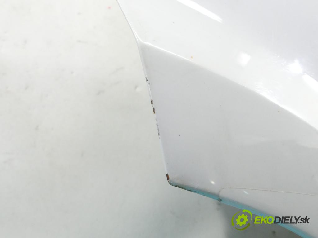 Skoda Yeti 2009-2012 2.0 tdi 4X4 140 HP manual 103 kW 1968 cm3 5- dvere zadné pravé  (Ostatné)