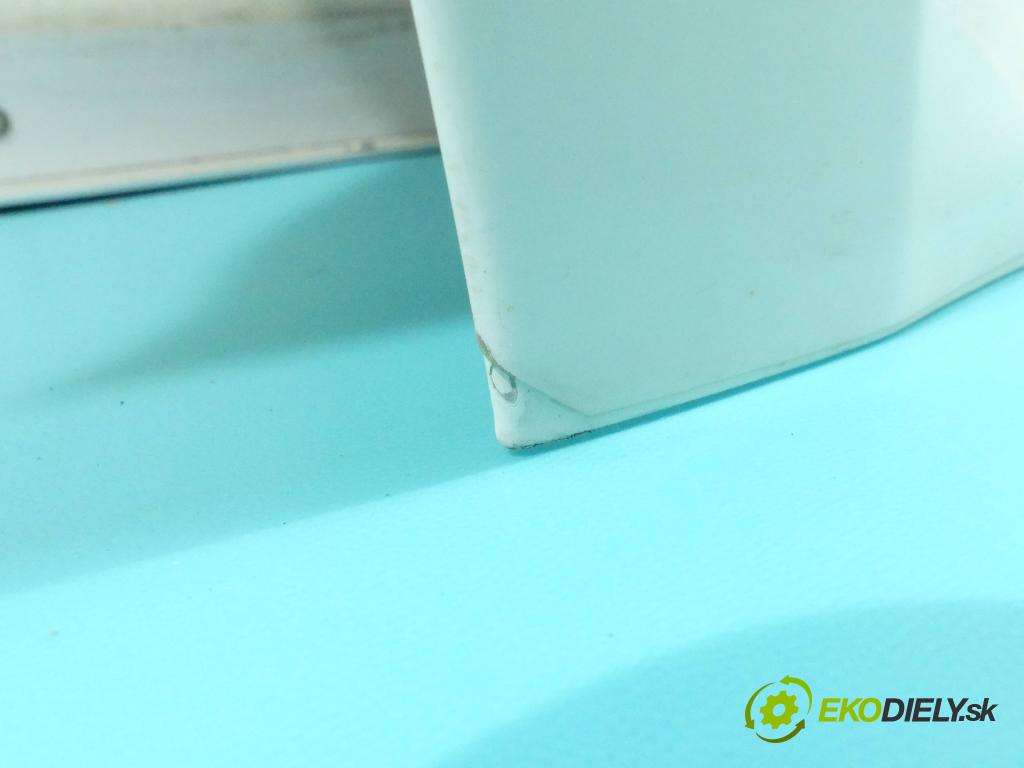 Skoda Yeti 2009-2012 2.0 tdi 4X4 140 HP manual 103 kW 1968 cm3 5- dvere zadné pravé  (Ostatné)