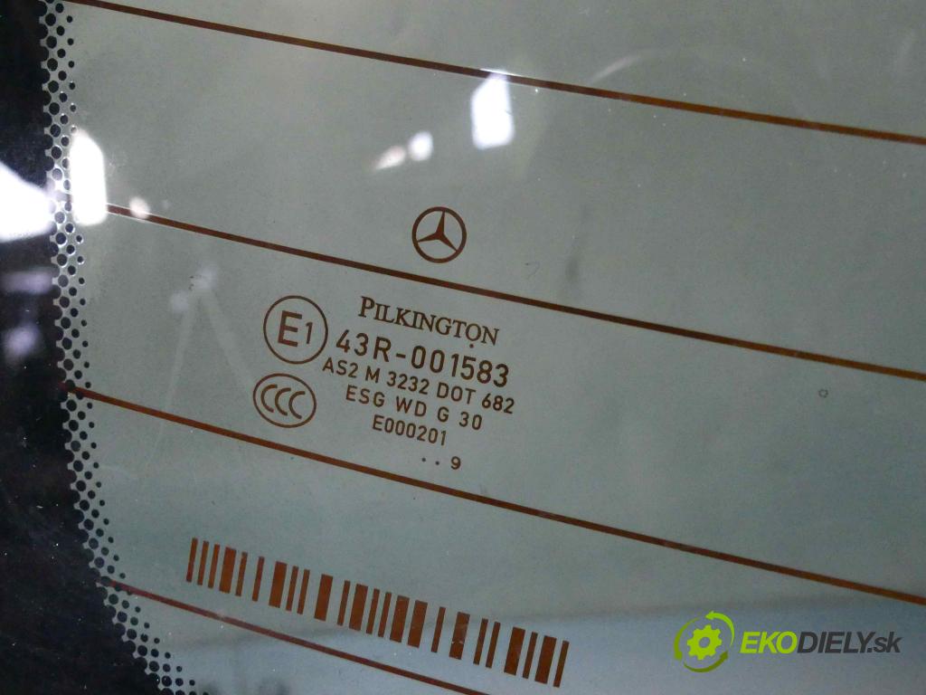 Mercedes C W204 2007-2014 3.0 cdi V6 224 hp automatic 165 kW 2987 cm3 4- sklo zadní  (Okna zadní)