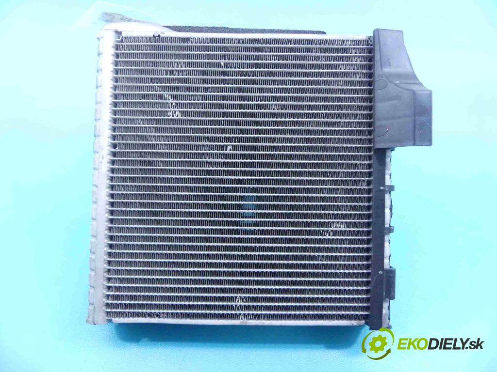 Skoda Yeti 2009-2012 2.0 tdi 4X4 140 HP manual 103 kW 1968 cm3 5- radiator  (Radiátory kúrenia)