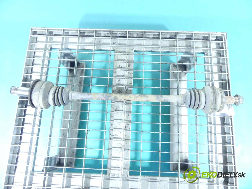 Mercedes C W204 2007-2014 3.0 cdi V6 224hp automatic 165 kW 2987 cm3 4- poloos ľavé  (Poloosy)