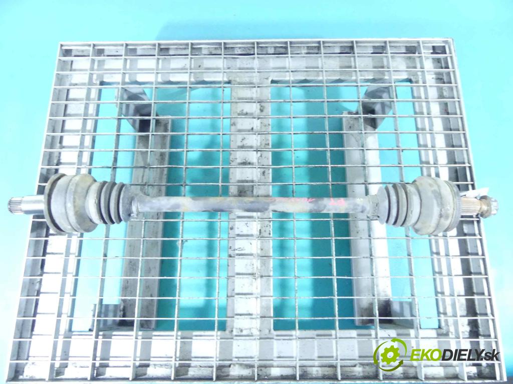 Mercedes C W204 2007-2014 3.0 cdi V6 224hp automatic 165 kW 2987 cm3 4- poloos pravé  (Poloosy)