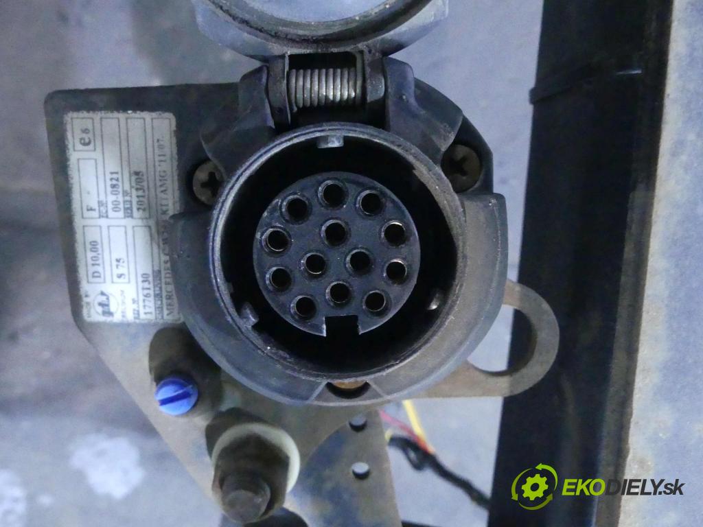 Mercedes C W204 2007-2014 3.0 cdi V6 224 hp automatic 165 kW 2987 cm3 4- oko tažné