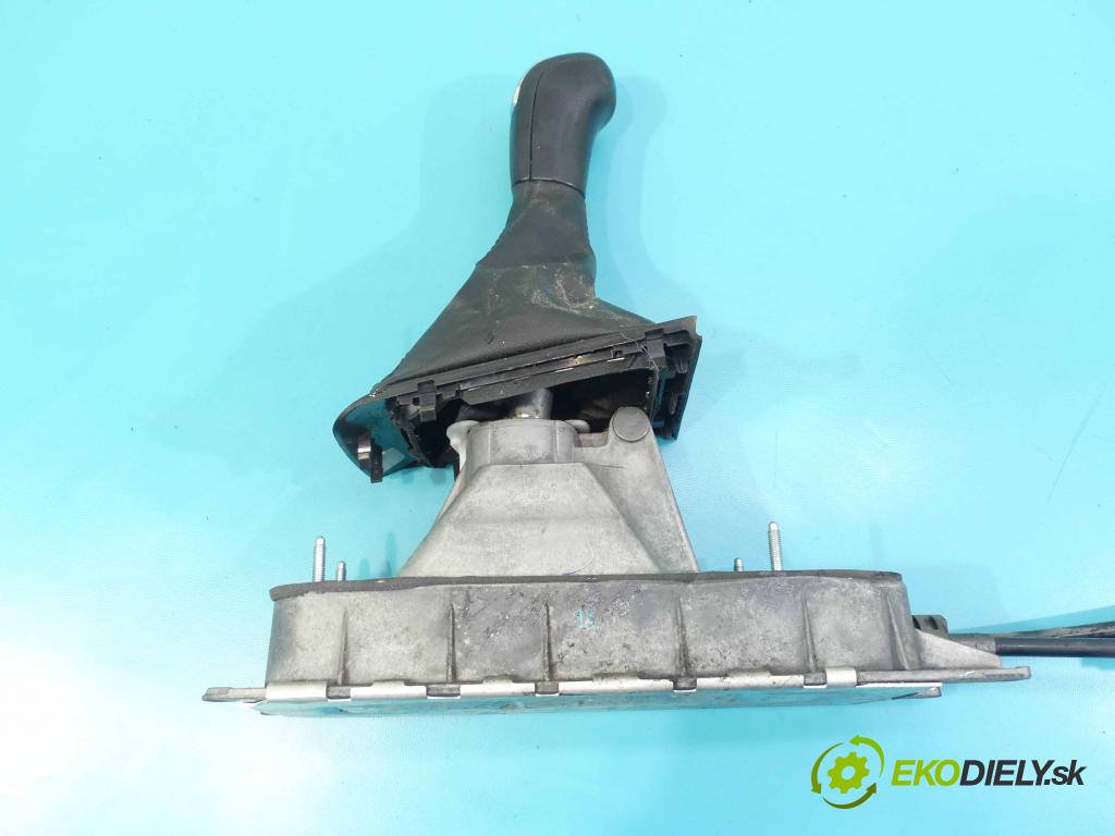 Skoda Yeti 2009-2012 2.0 tdi 4X4 140 HP manual 103 kW 1968 cm3 5- Páka: Změny: stupeň,rýchlosť 1K0711049CK (Rýchlostné páky / kulisy)