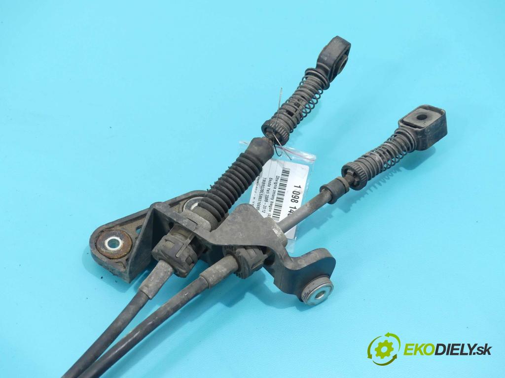 Skoda Yeti 2009-2012 2.0 tdi 4X4 140 HP manual 103 kW 1968 cm3 5- Páka: Změny: stupeň,rýchlosť 1K0711049CK (Rýchlostné páky / kulisy)