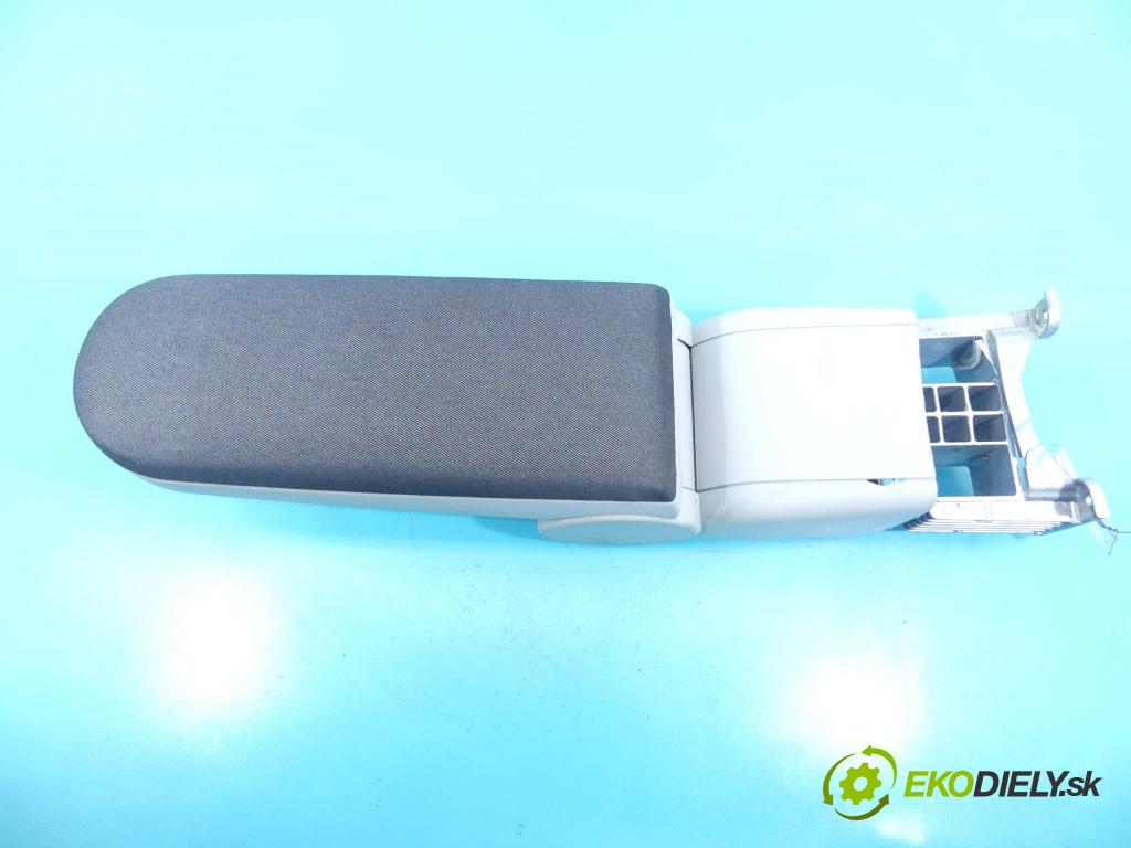 Skoda Fabia II 2007-2014 1.6 16v 105 HP manual 77 kW 1598 cm3 5- operadlo  (Lakťové opierky)