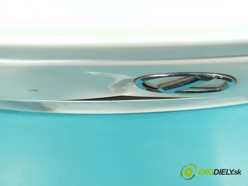 Lexus IS II 2005-2013 2.2d 150 hp manual 110 kW 2231 cm3 4- zadní kufrové dveře (Zadní kapoty)