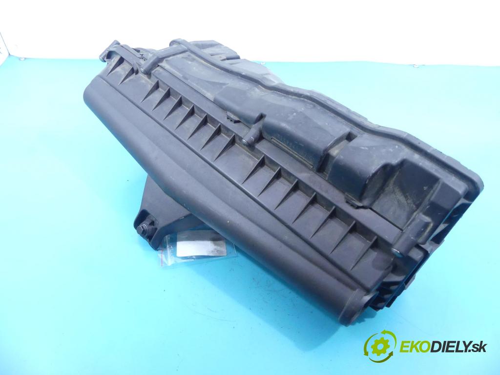 Peugeot 308 I 2007-2013 1.4 16v 98 hp manual 72 kW 1397 cm3 5- obal filtra vzduchu V760954680-01 (Kryty filtrů)