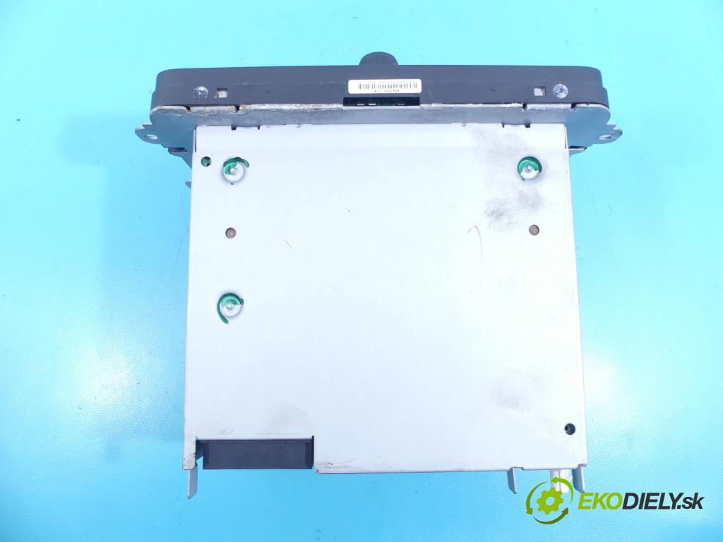 Skoda Roomster 1.6 16v 105 HP manual 77 kW 1598 cm3 5- Radio továreň: 5J0035161