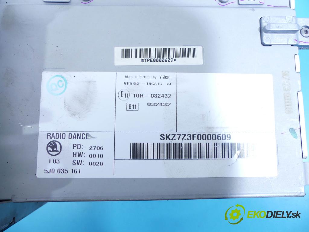 Skoda Roomster 1.6 16v 105 HP manual 77 kW 1598 cm3 5- Radio továreň: 5J0035161